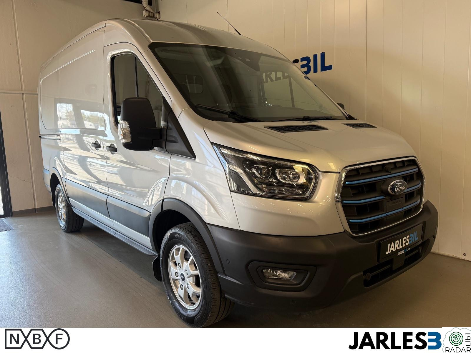 FORD E-Transit E-Transit 269hk/ 3-seter/ Norsk/ Ny service/ Kamera ++