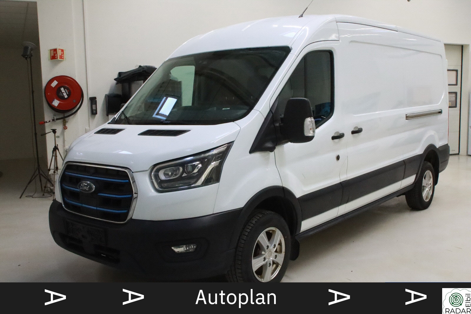 FORD TRANSIT 350 68kWt 269hk L3H2 Trend Auksjon! Les tekst!