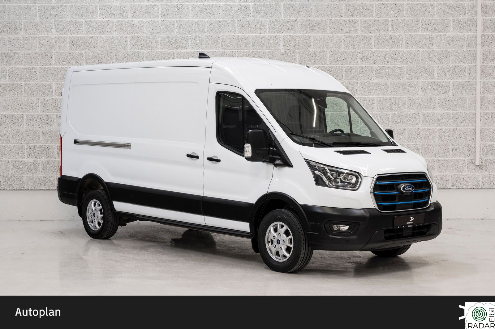 FORD TRANSIT 350 68kWt 269hk L3H2 Trend