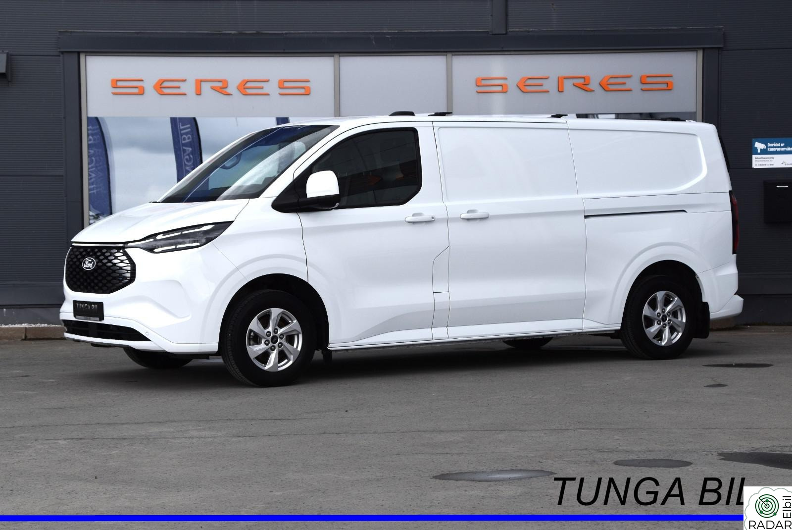 FORD Transit Custom L2 3-seter, H.feste, Innredning | kr. 4.990,- pr.mnd!