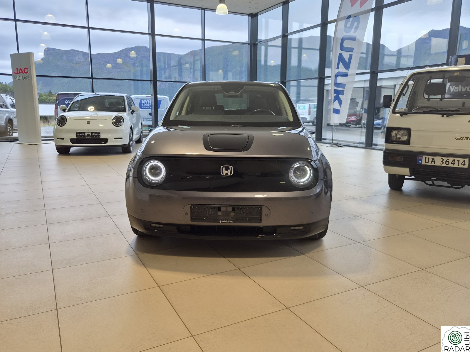 HONDA e Advance 17"