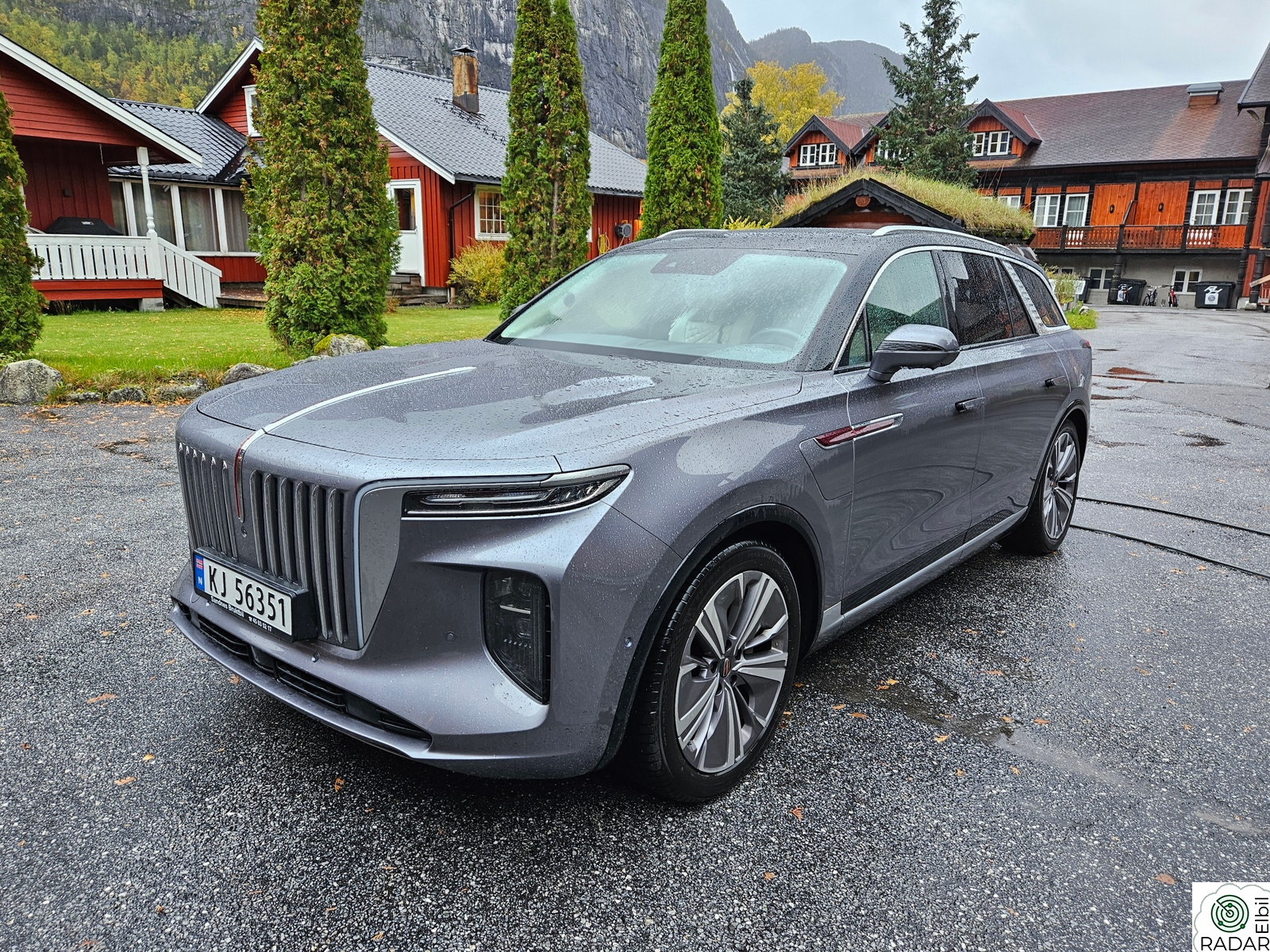 FAW EHS9 Exclusive/Luftfjæring/6 seter/Massasje/+++