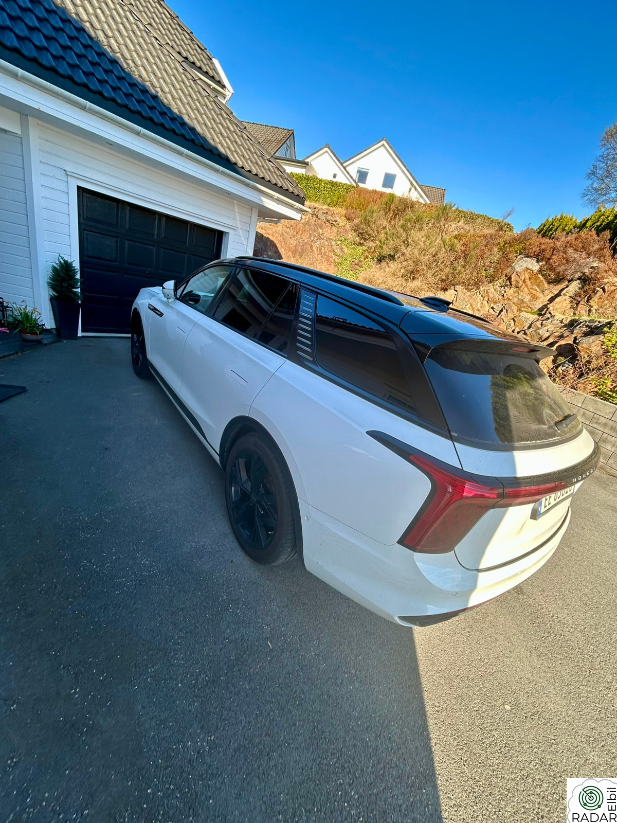 FAW E-HS9 Exclusive