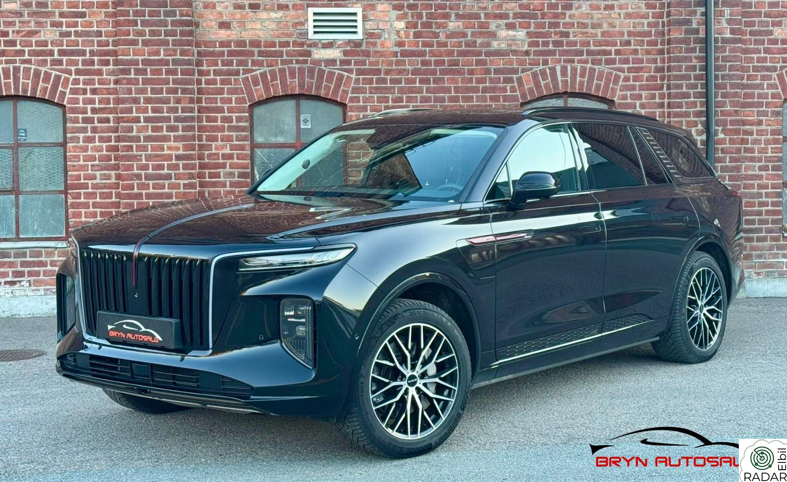 FAW E-HS9 PREMIUM,PANO, AWD, 7 SETER,S+V, KROK! Chrome Delete!