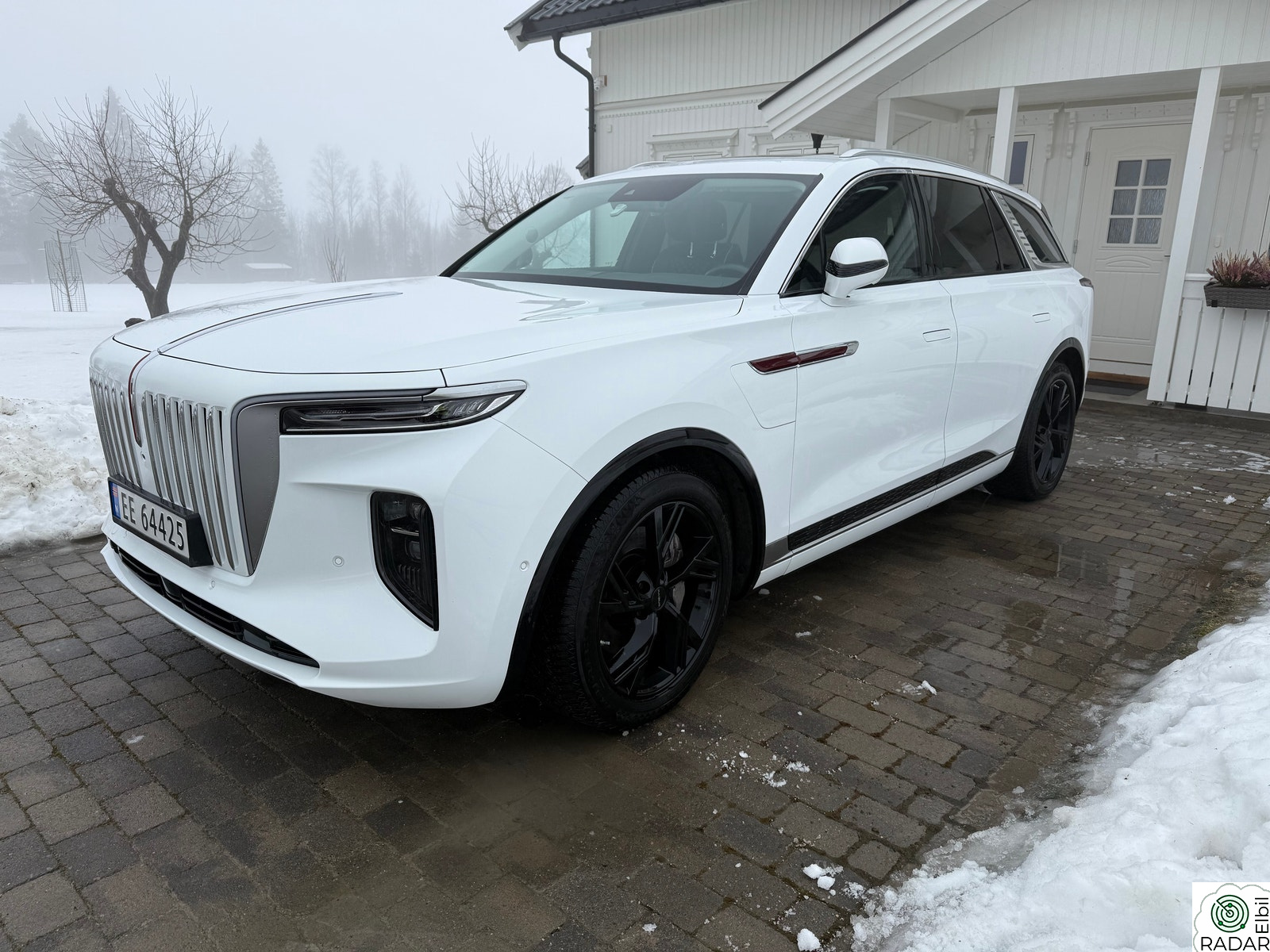 FAW E-HS9 Exclusive