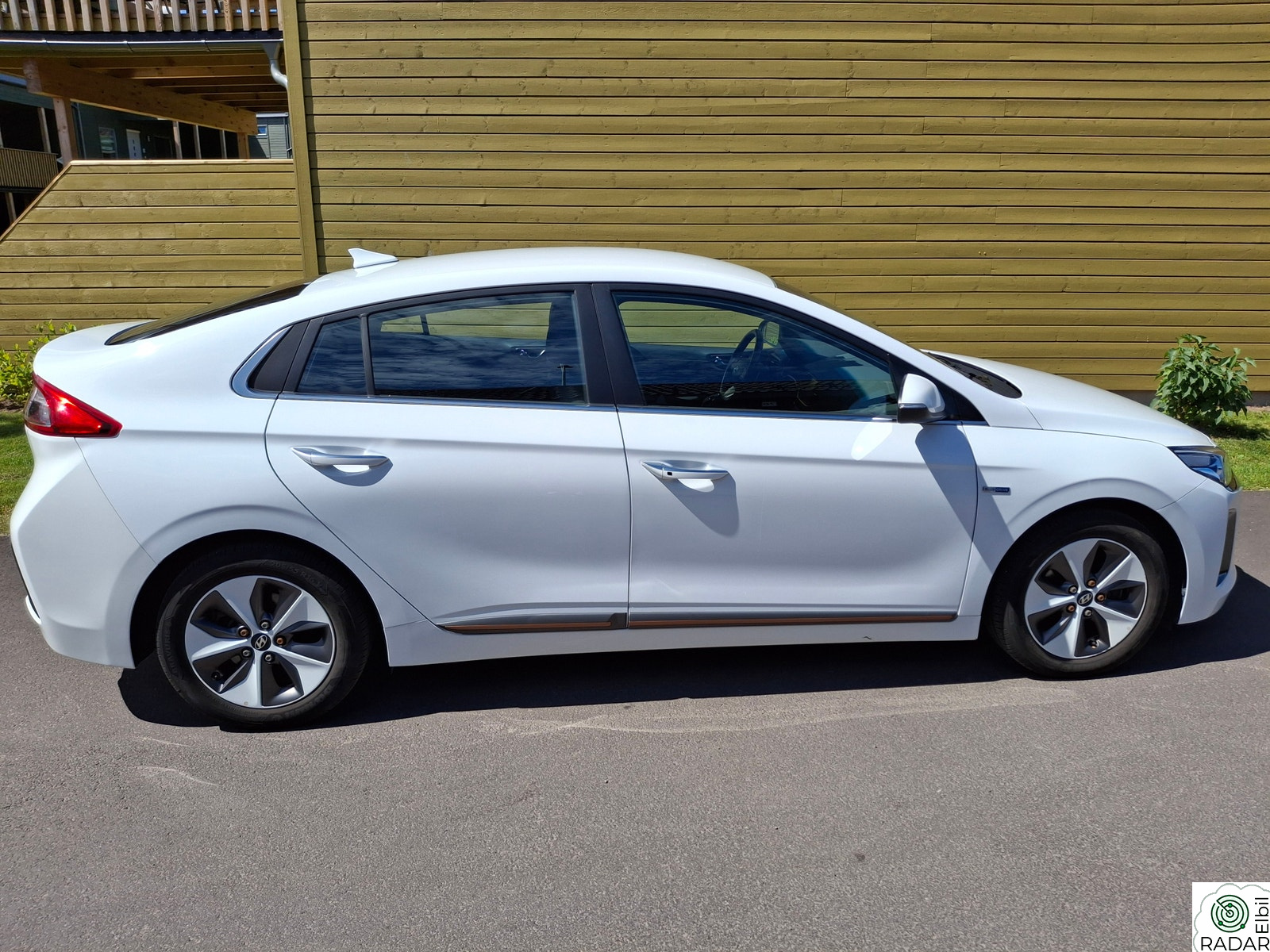 HYUNDAI IONIQ Teknikk