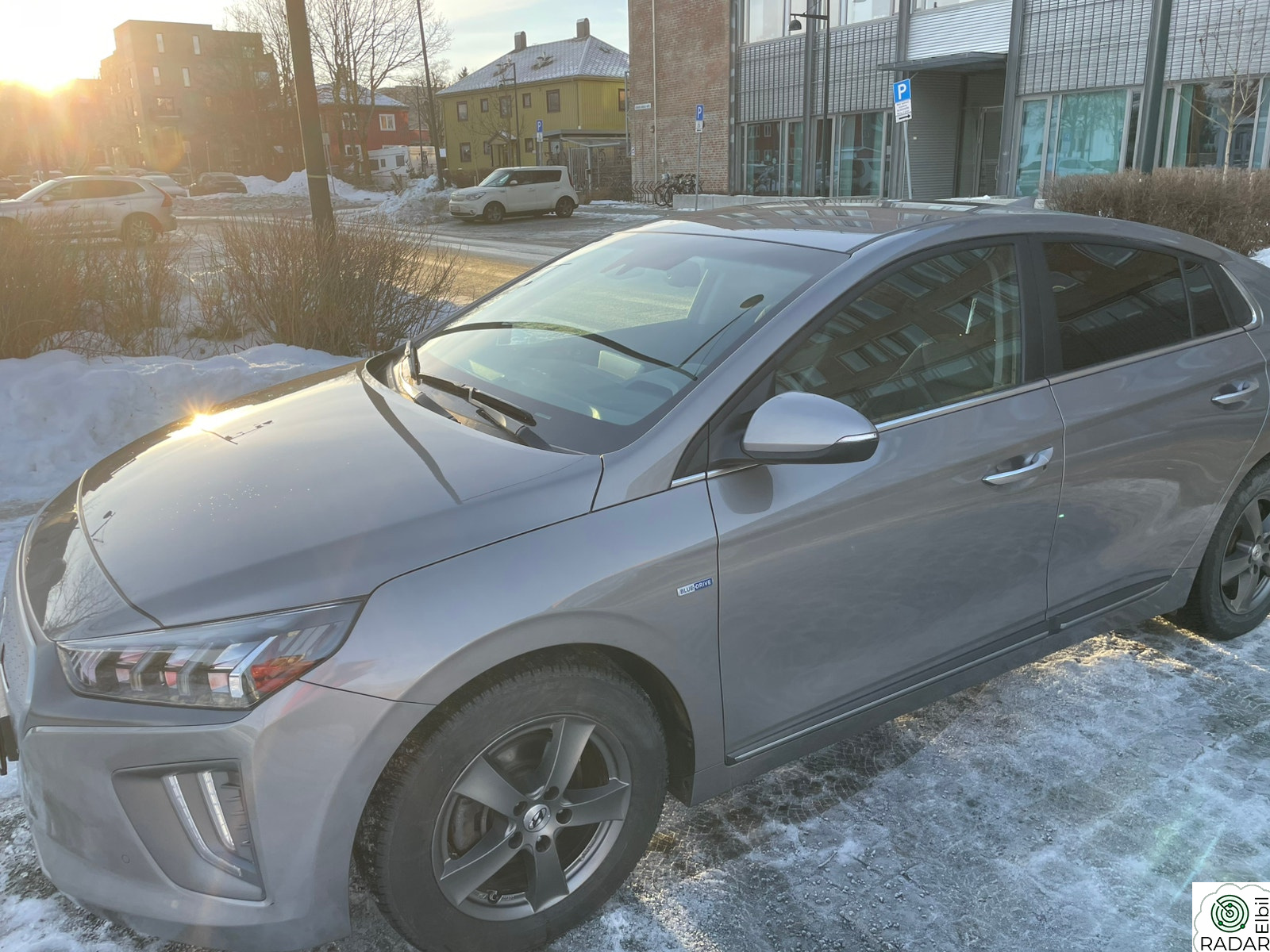 HYUNDAI IONIQ Premium. Nytt driftsbatteri i des. 2022 pga prod.feil