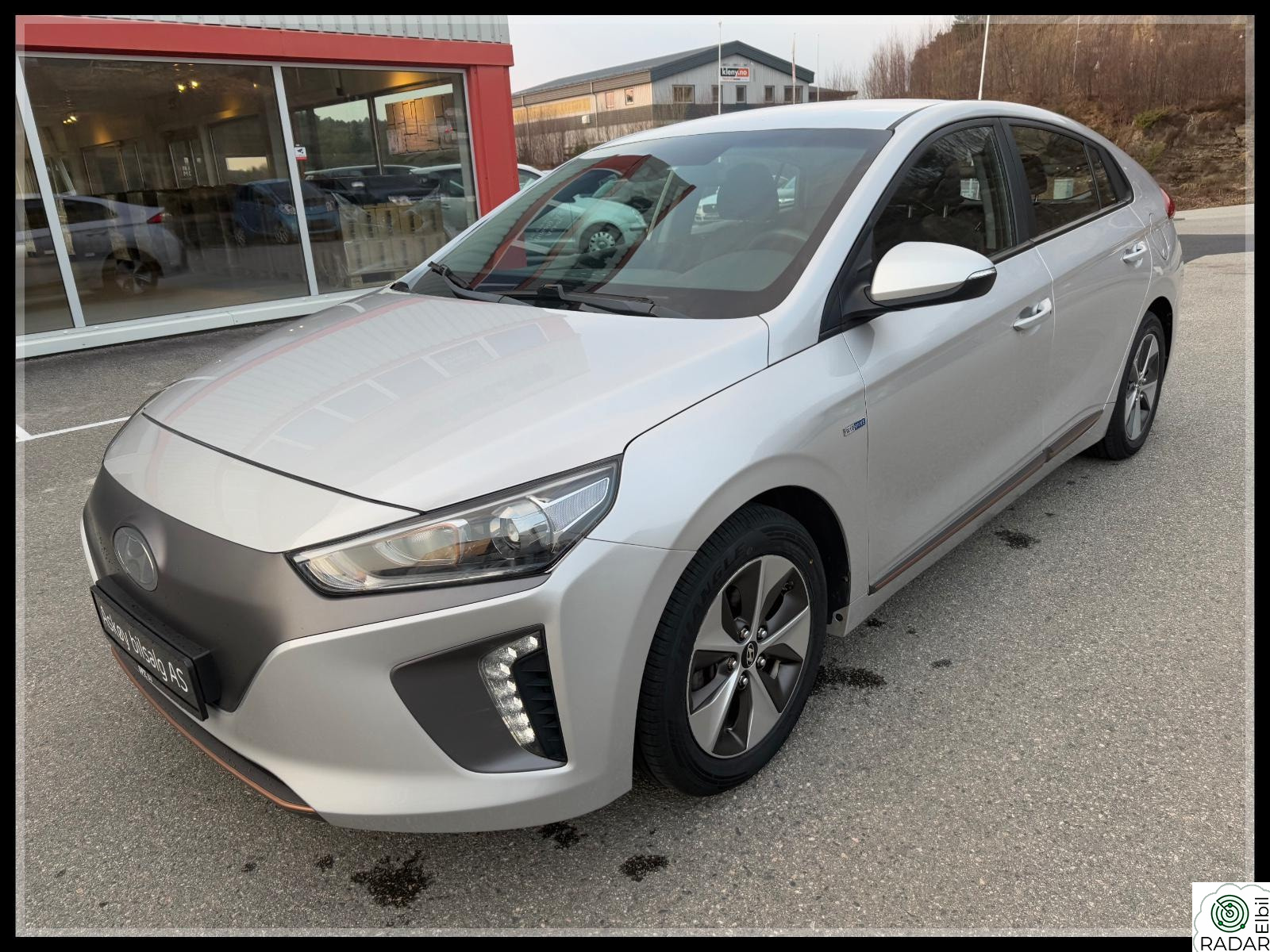 HYUNDAI IONIQ Ny EU! Navi! ACC! LED! Infinity! SOH 100%!