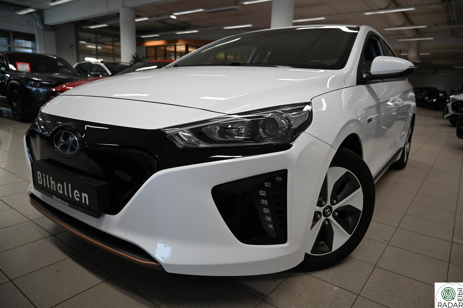 HYUNDAI IONIQ Elektrisk m/Kamera/Infinity/CarPlay++