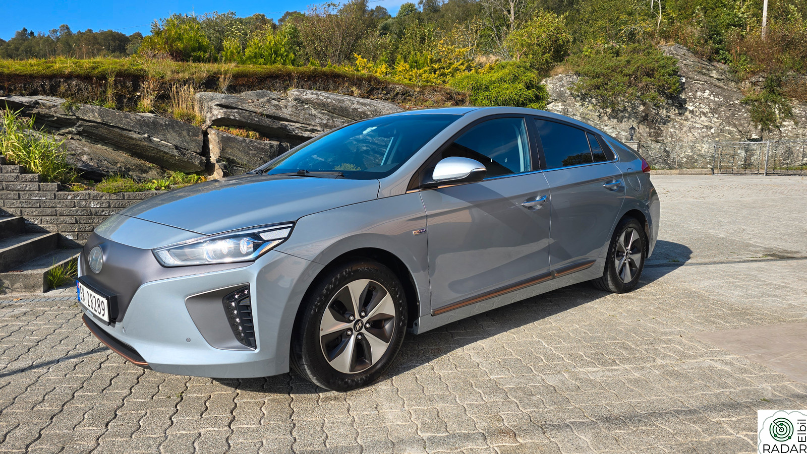 HYUNDAI IONIQ Teknikk