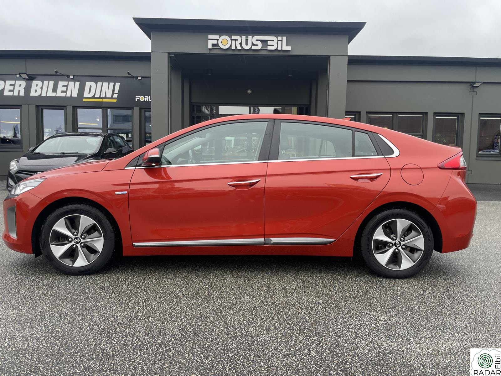 HYUNDAI IONIQ Topp utstyrt/Infinity /Skinn /Carplay /Kjøling /EU 2027