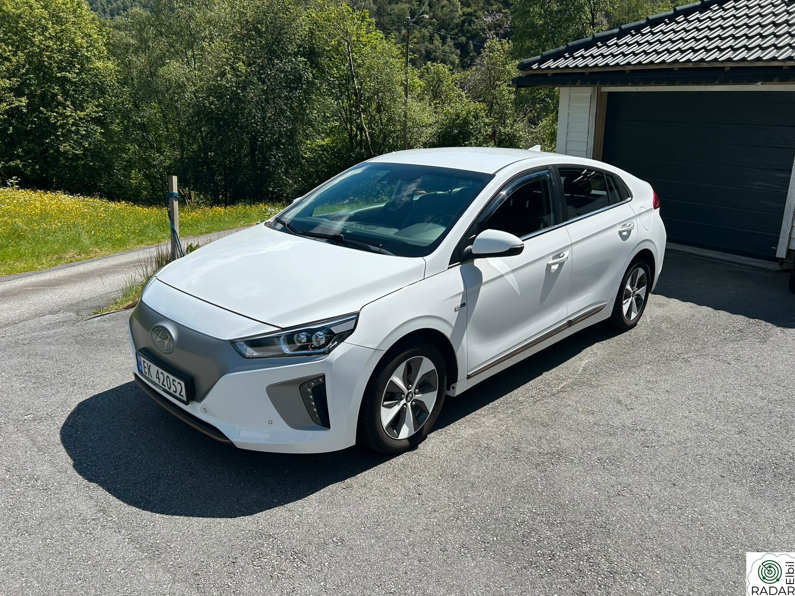HYUNDAI IONIQ
