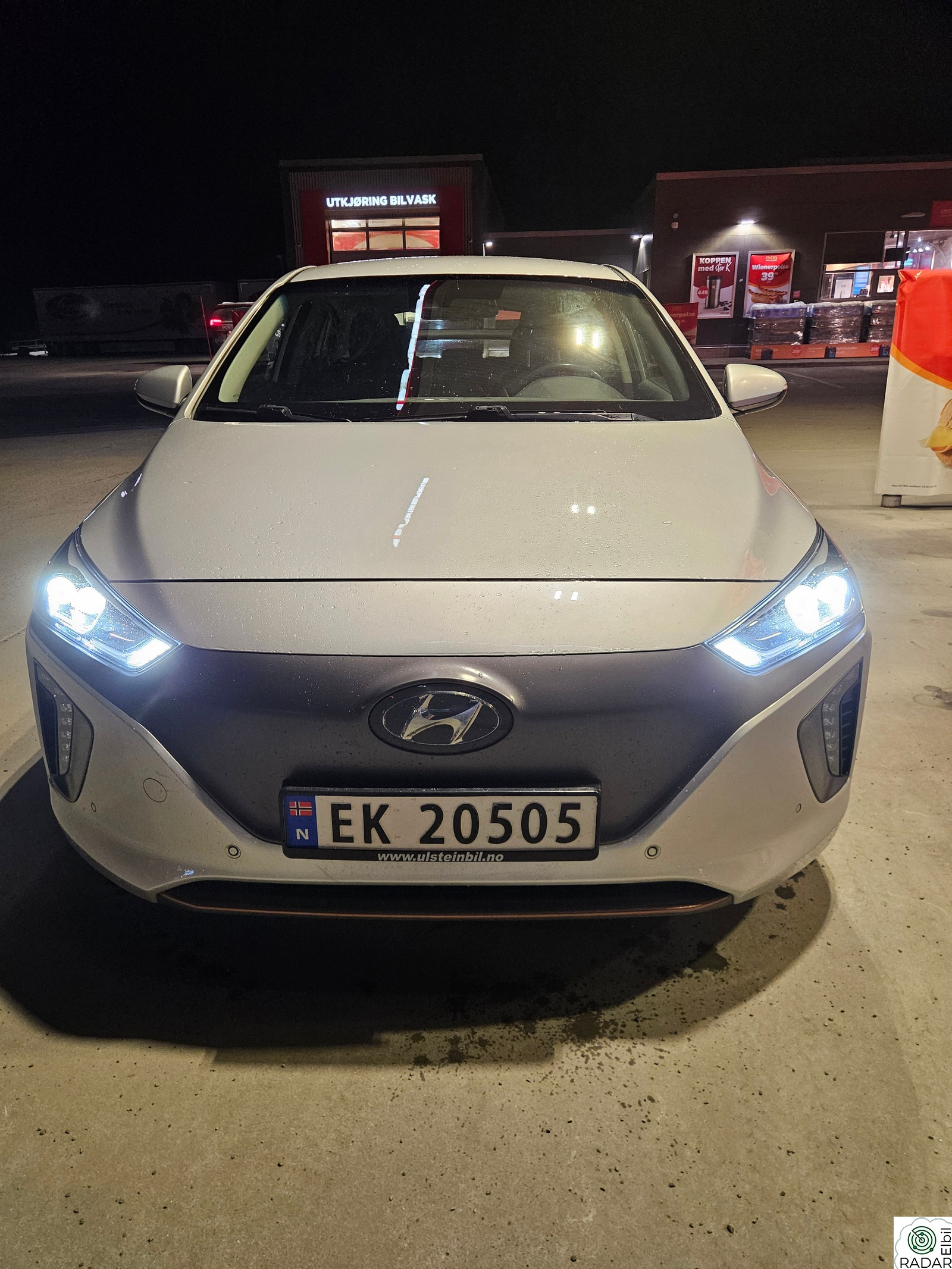 HYUNDAI IONIQ NORSK / 2 EIGARAR / EU OK TIL 05.27
