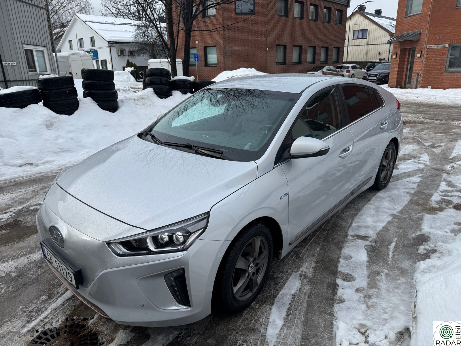 HYUNDAI IONIQ Teknikk