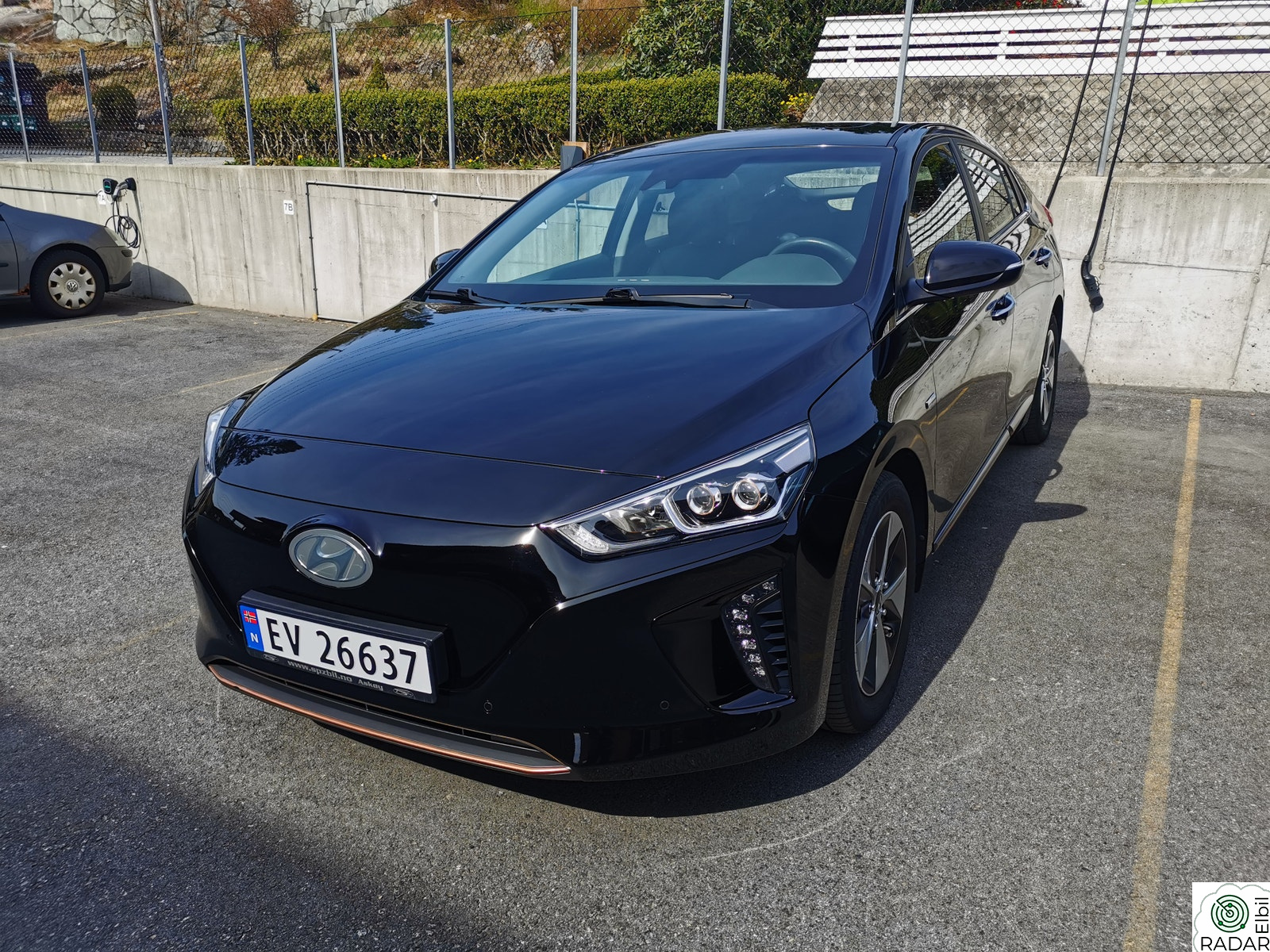 HYUNDAI IONIQ Teknikk