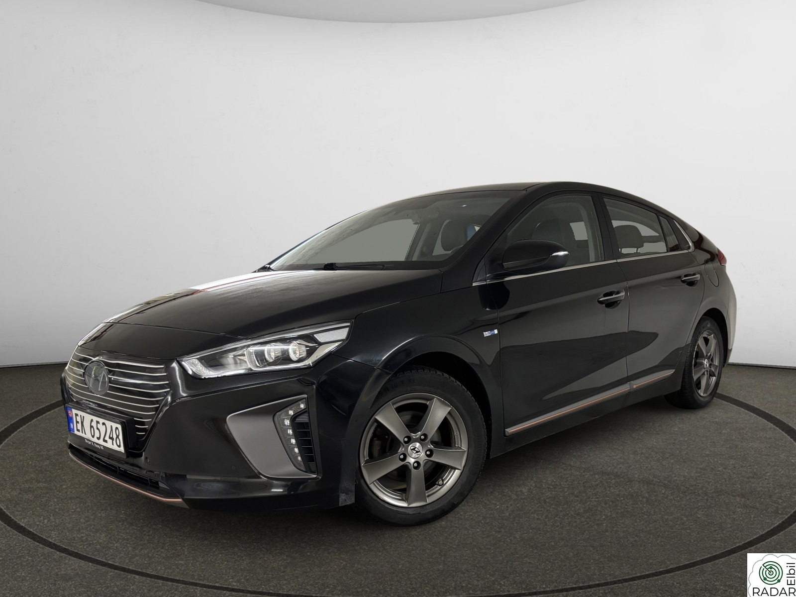 HYUNDAI IONIQ 1 EIER / SOLTAK / SKINN / NY SERVICE / ALT UTSTYR ++