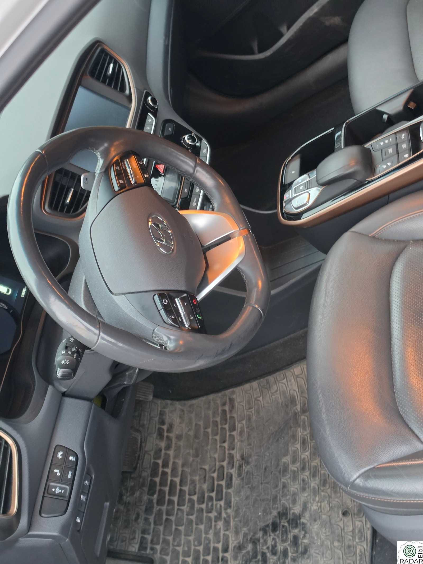 HYUNDAI IONIQ Teknikk