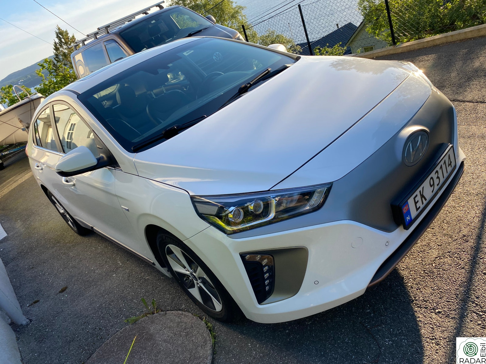 HYUNDAI IONIQ Skinn, soltak, varme i ratt/seter,mm