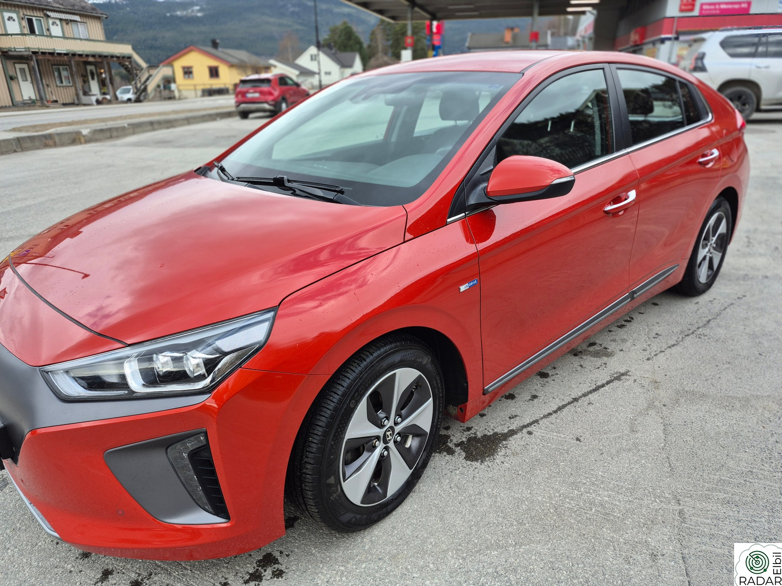 HYUNDAI IONIQ Teknikk