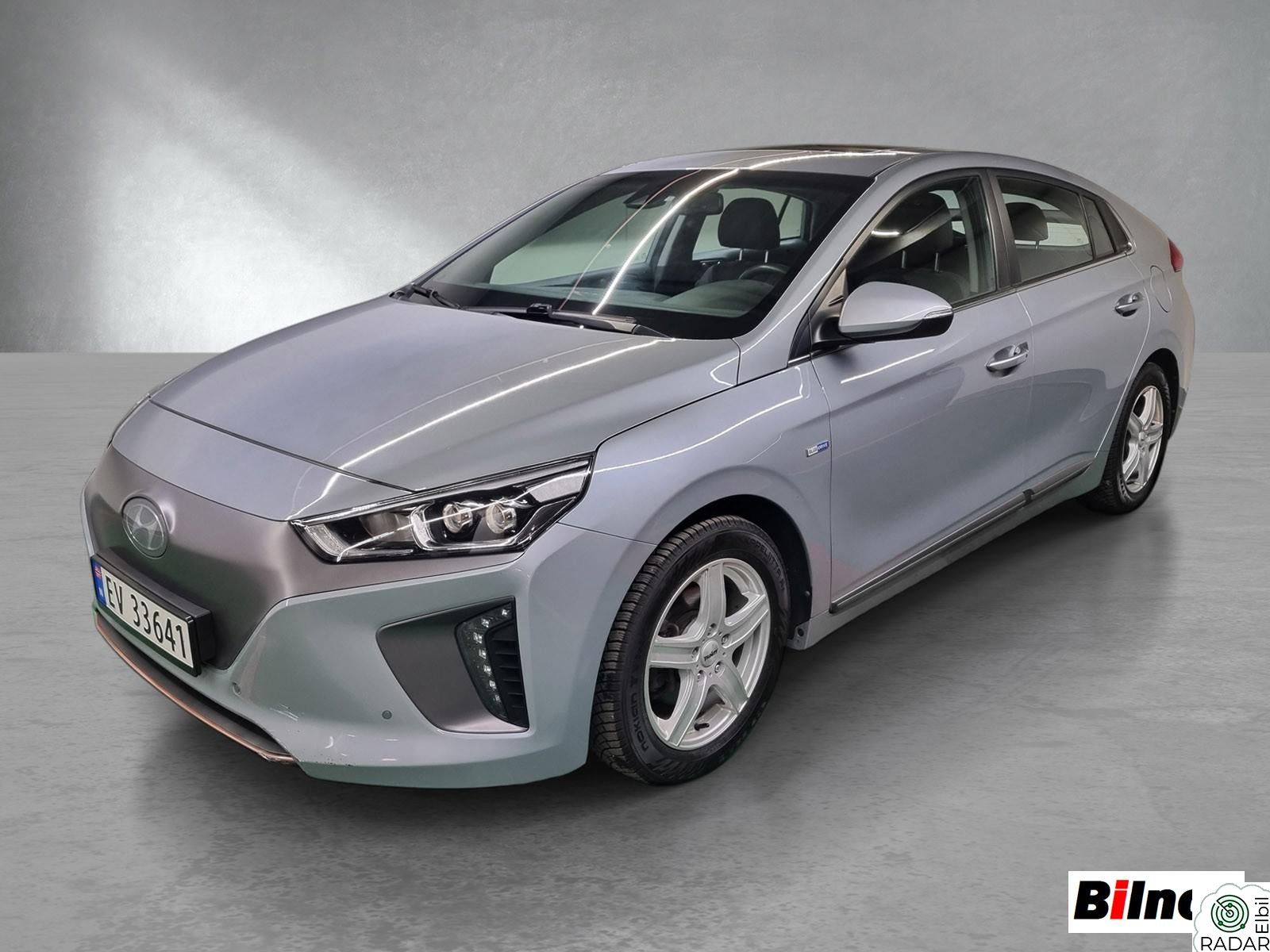 HYUNDAI IONIQ EV Skinnseter // DAB+ // CarPlay // 3 års garanti //