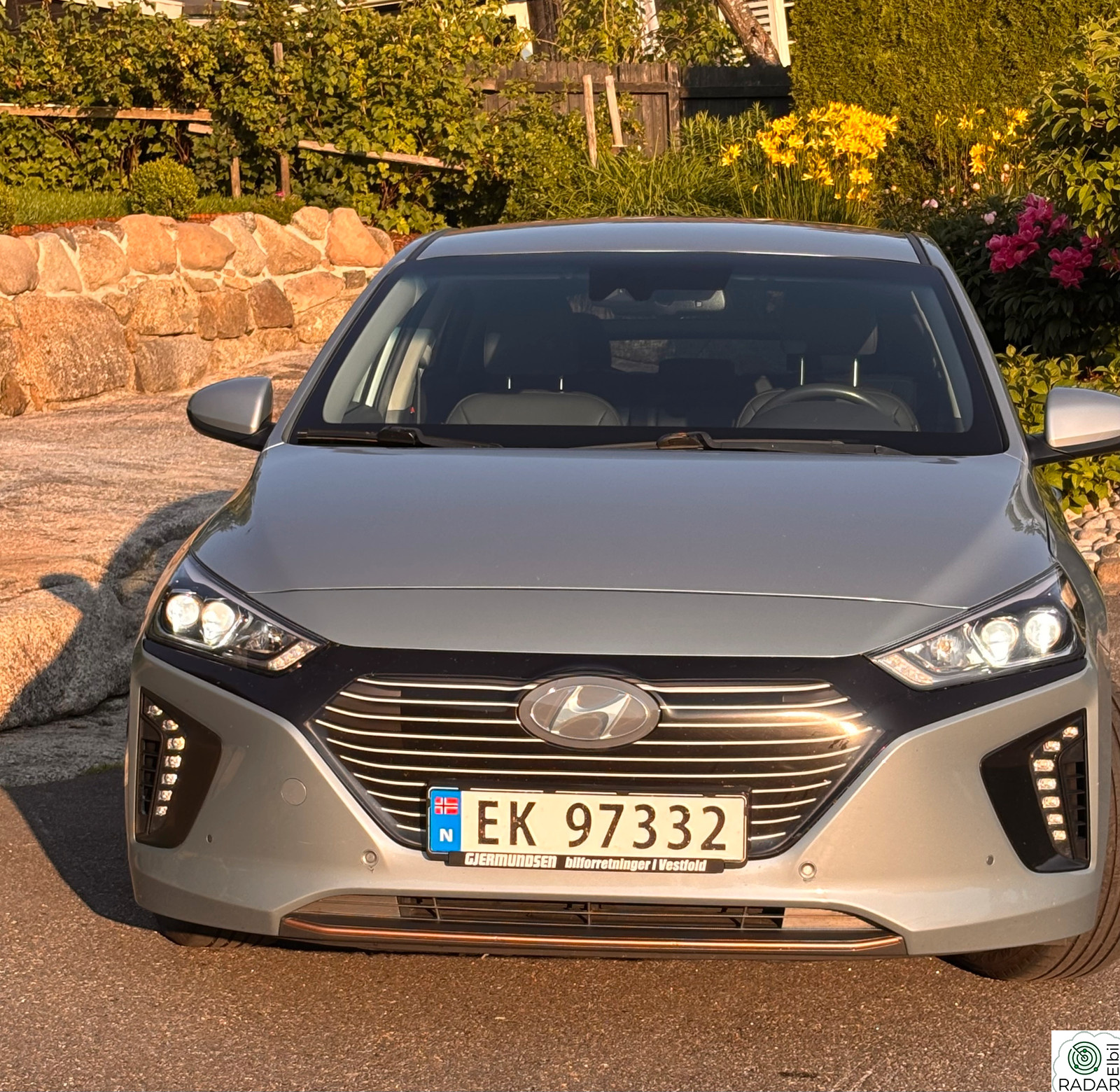 HYUNDAI IONIQ Teknikk