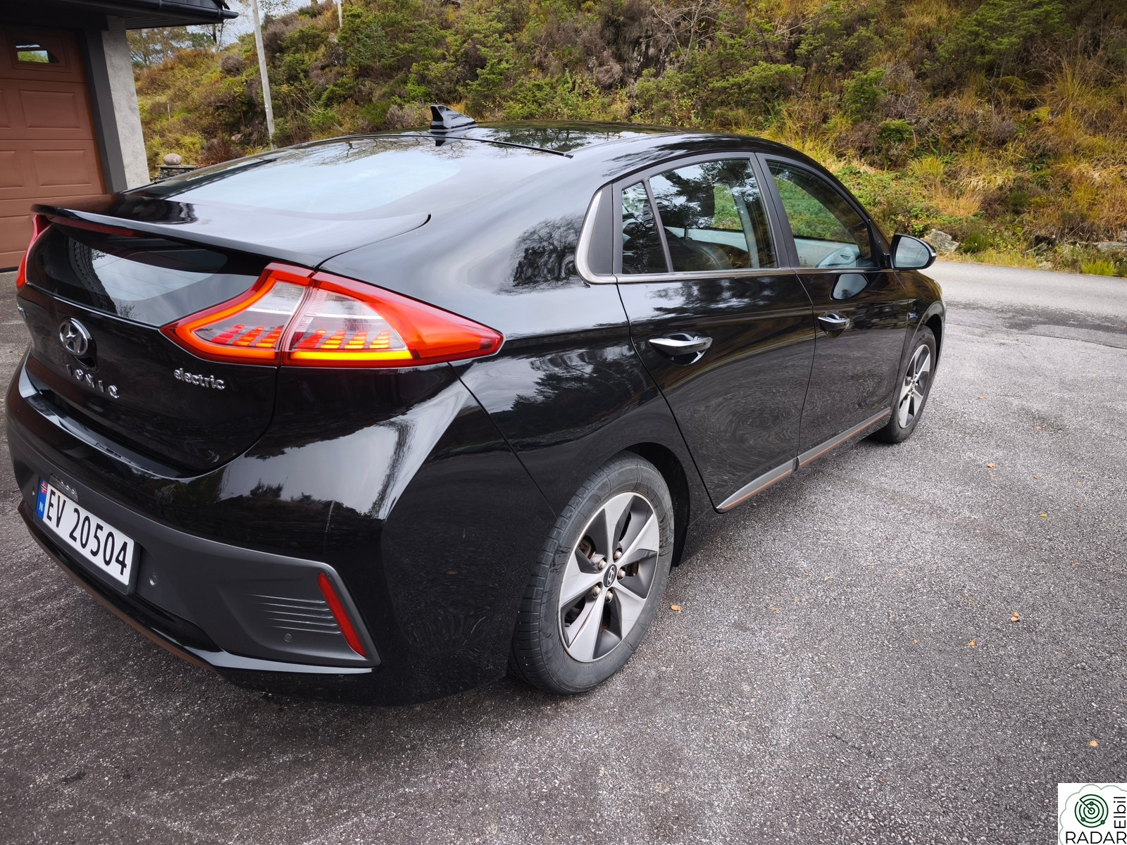 HYUNDAI IONIQ Teknikk