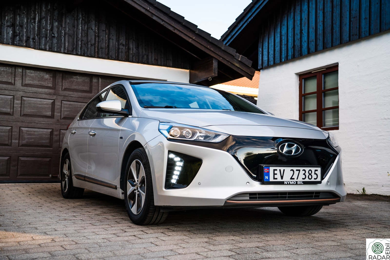 HYUNDAI IONIQ Teknikk