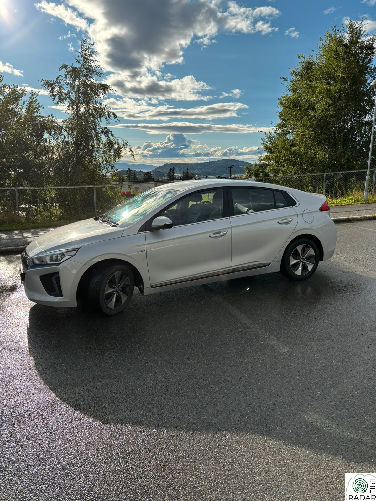 HYUNDAI IONIQ Teknikk