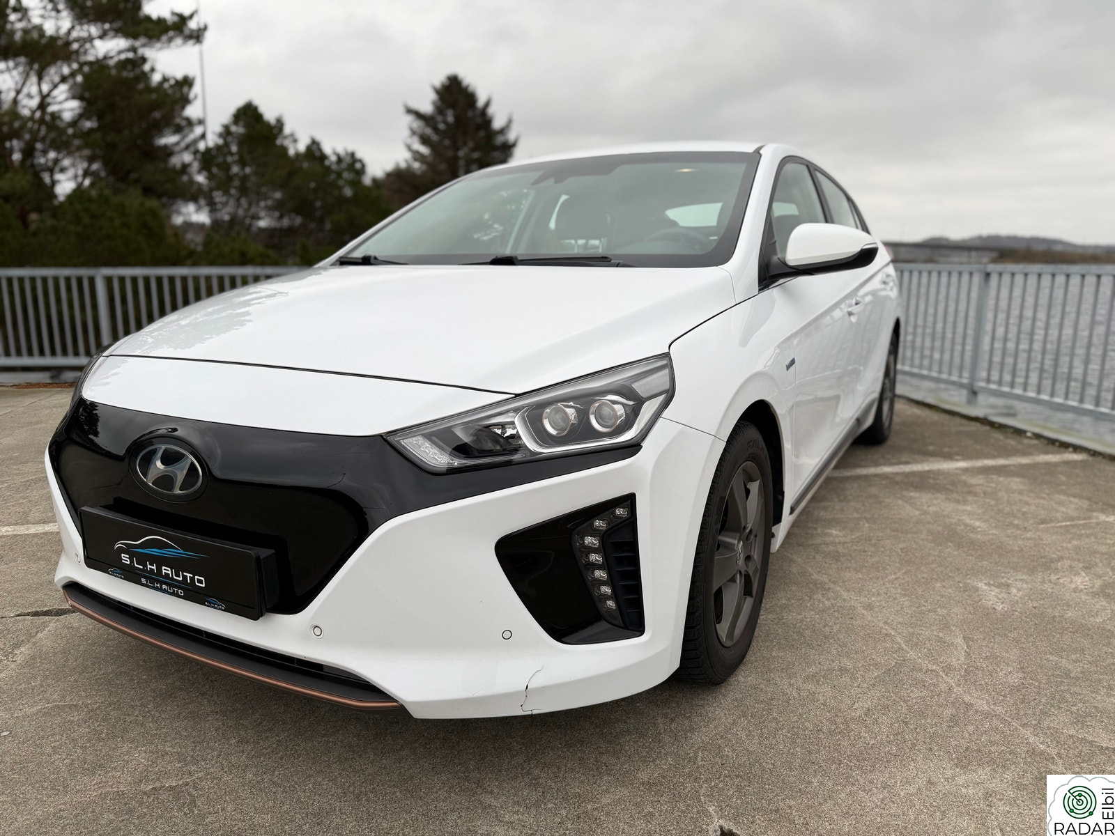 HYUNDAI IONIQ Teknikk R-kamera  /Acc /Bluetooth /1-Eier /Skinn /Eu++