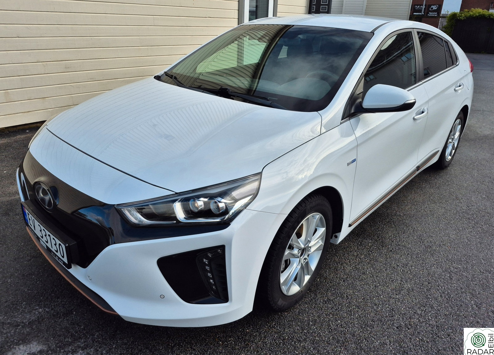 HYUNDAI IONIQ PREMIUM/RATTVARME/KAMERA/SKINN/INFINITY/CRUISE/LED +