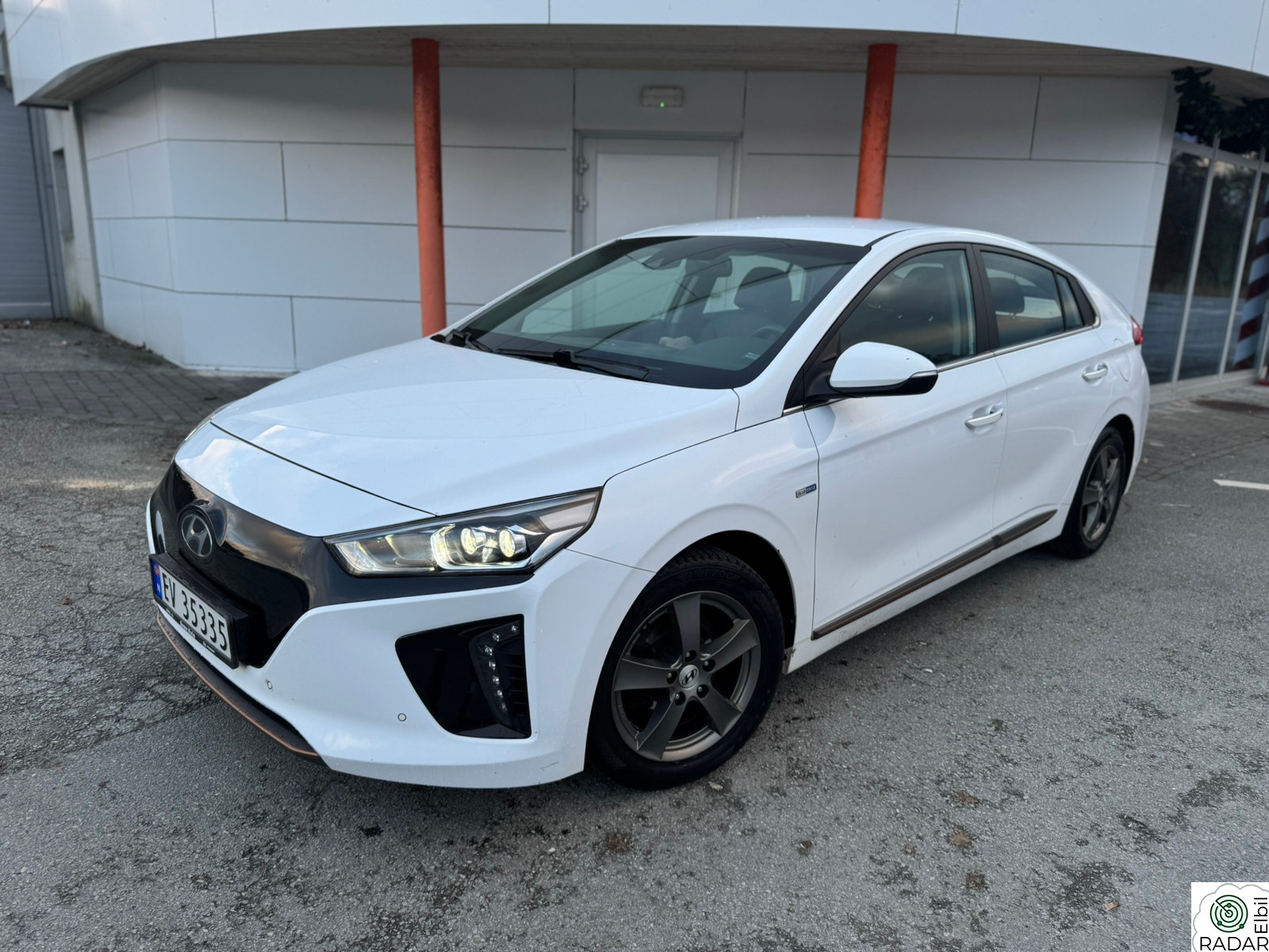 HYUNDAI IONIQ Teknikk