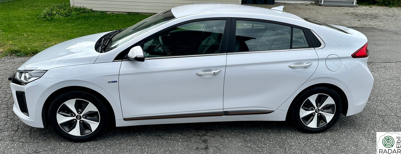 HYUNDAI IONIQ