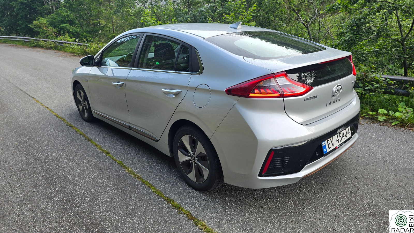 HYUNDAI IONIQ Teknikk