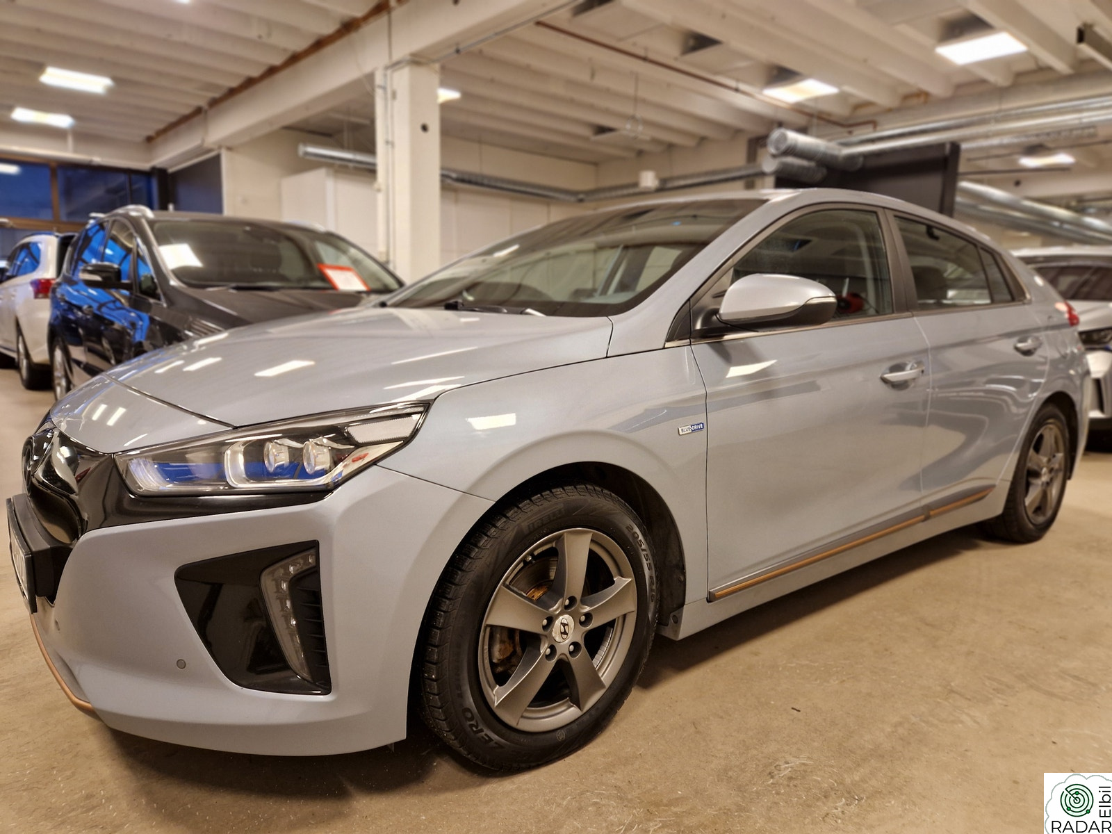 HYUNDAI IONIQ PREMIUM -ALT UTSTYR-SKINN SOLTAK++