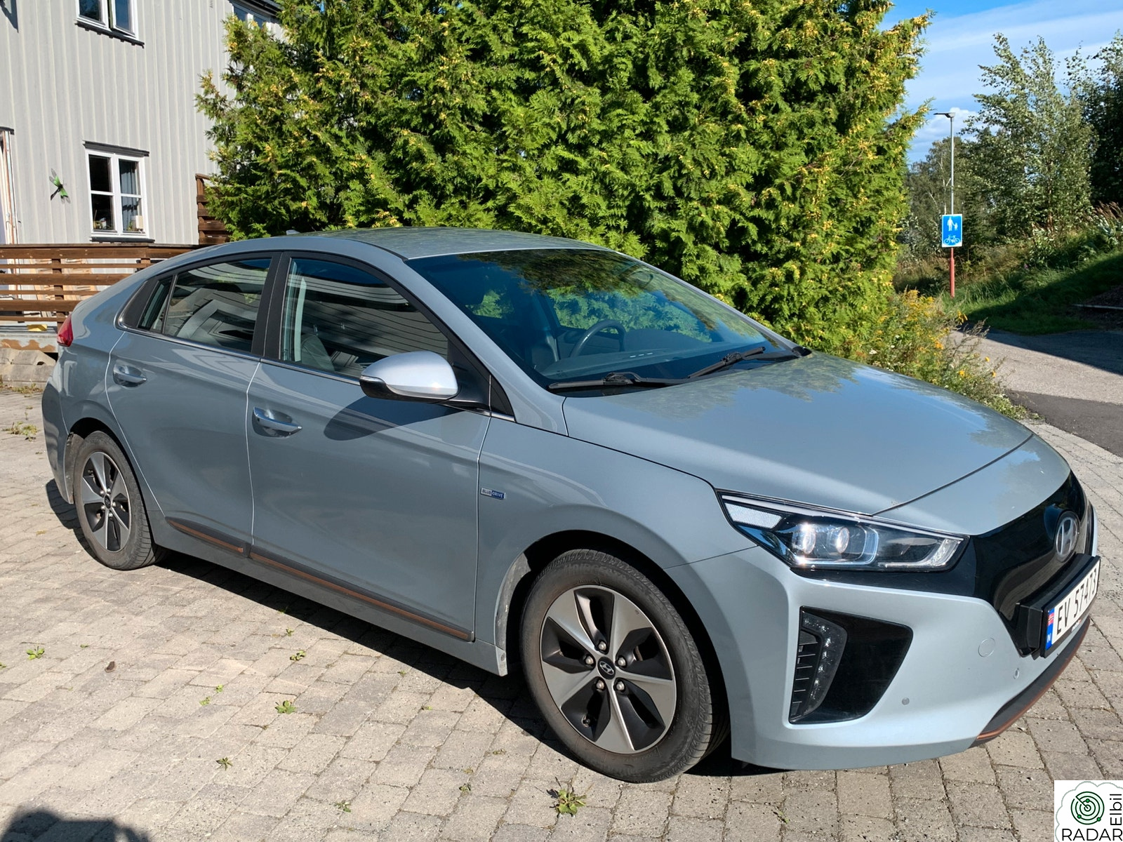 HYUNDAI IONIQ Teknikk