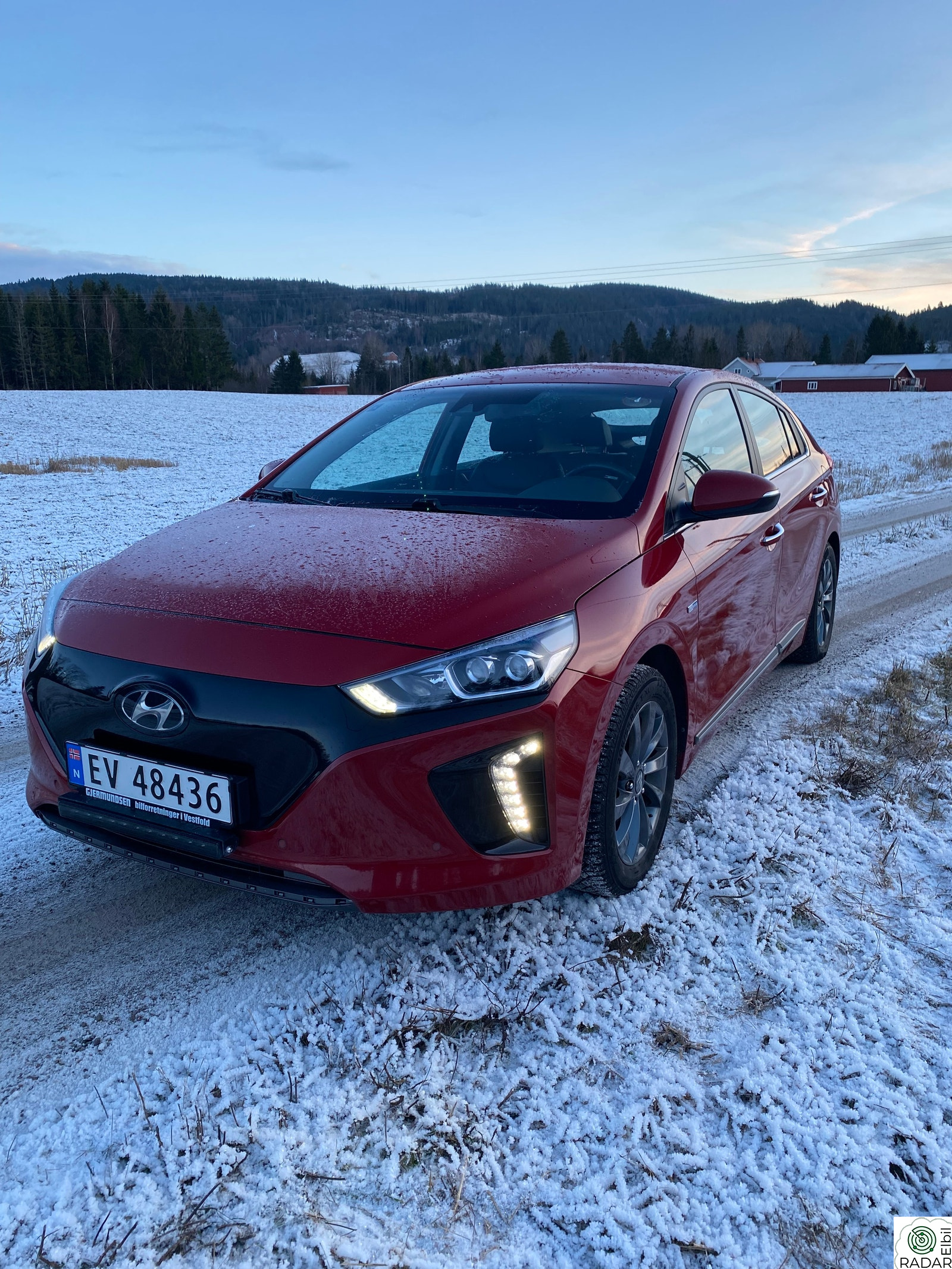 HYUNDAI IONIQ Teknikk