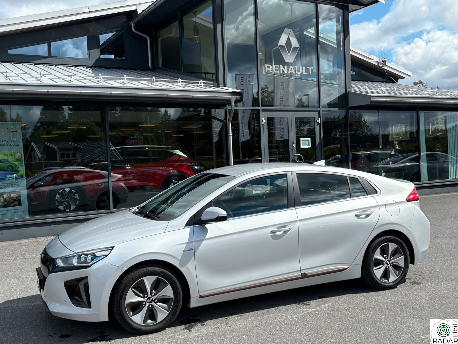 HYUNDAI IONIQ Teknikk/SKINN/NAVI/KAMERA/INFINITY LYD