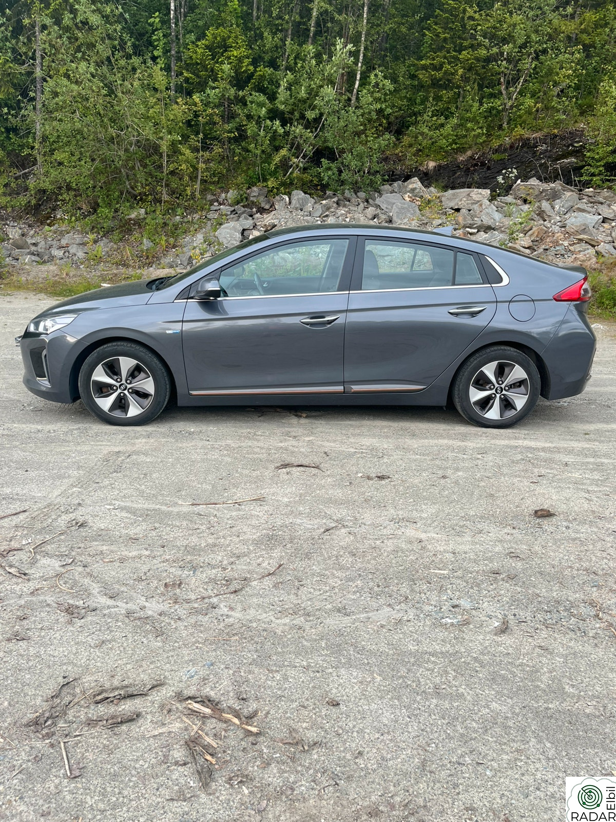 HYUNDAI IONIQ Teknikk