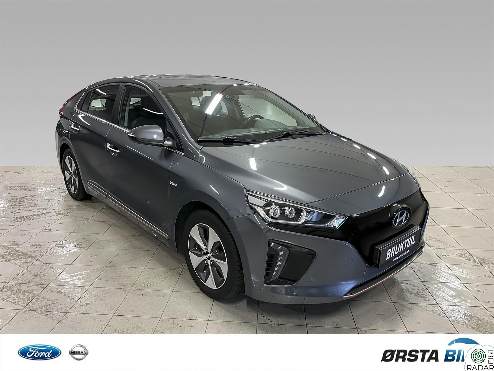 HYUNDAI IONIQ 28 kWh Premium / ACC / Soltak / Teknikk