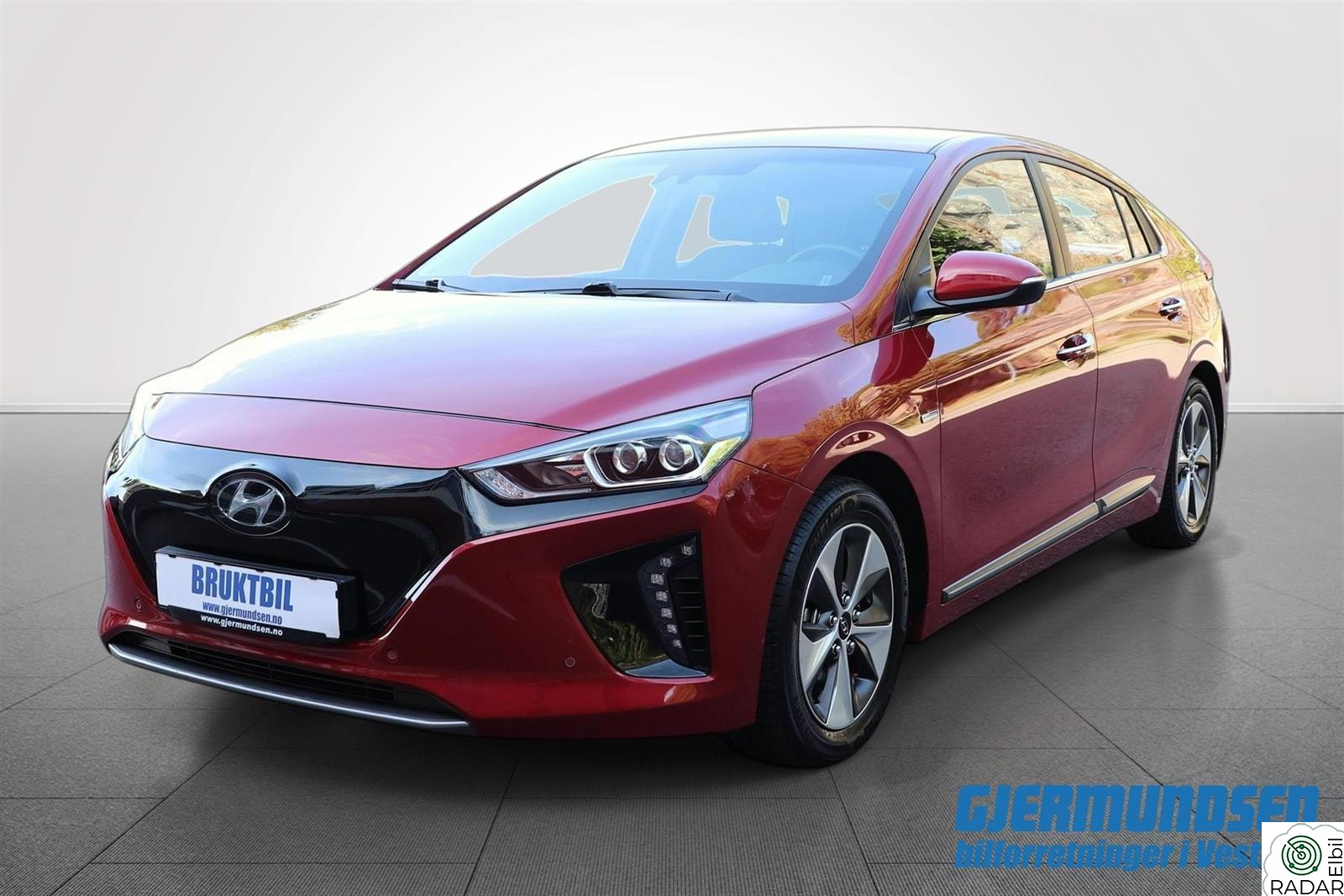 HYUNDAI IONIQ Teknikk med Skinn - Lav Km - Klar på dagen!