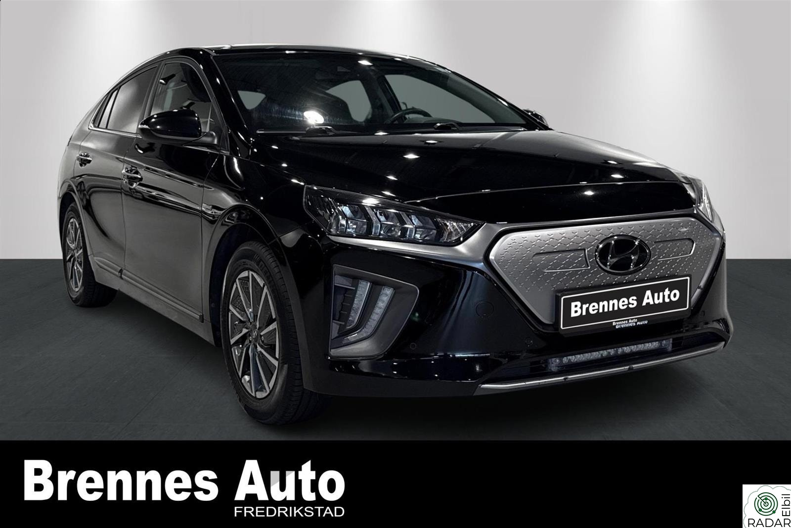 HYUNDAI IONIQ Premium Skinn, LED bar, ACC, Navi, Kamera + +