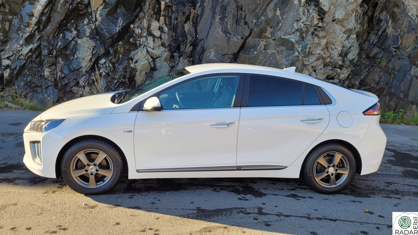 HYUNDAI IONIQ Premium