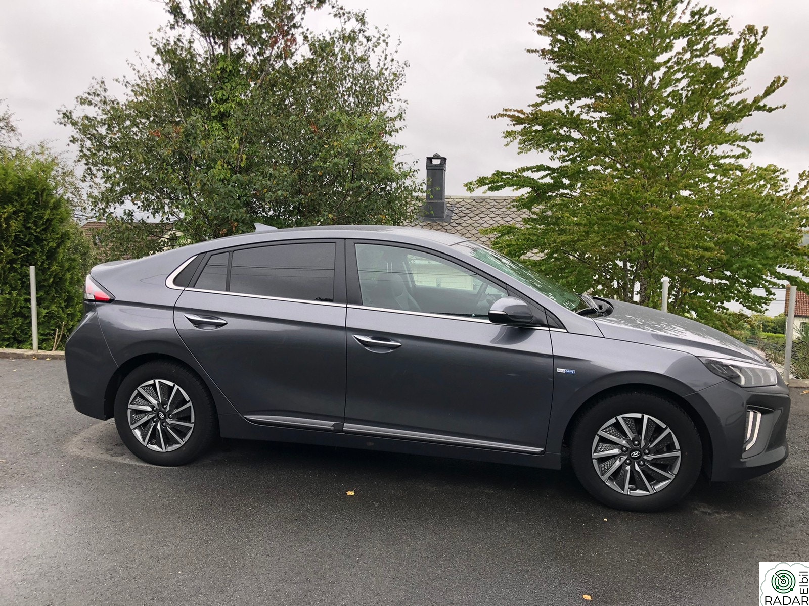 HYUNDAI IONIQ Premium