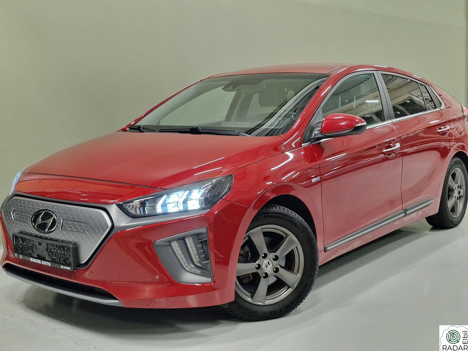 HYUNDAI IONIQ PREMIUM/LAV KM/NY EU/SKINN/INFINITY/NAVI/KAMERA/ACC