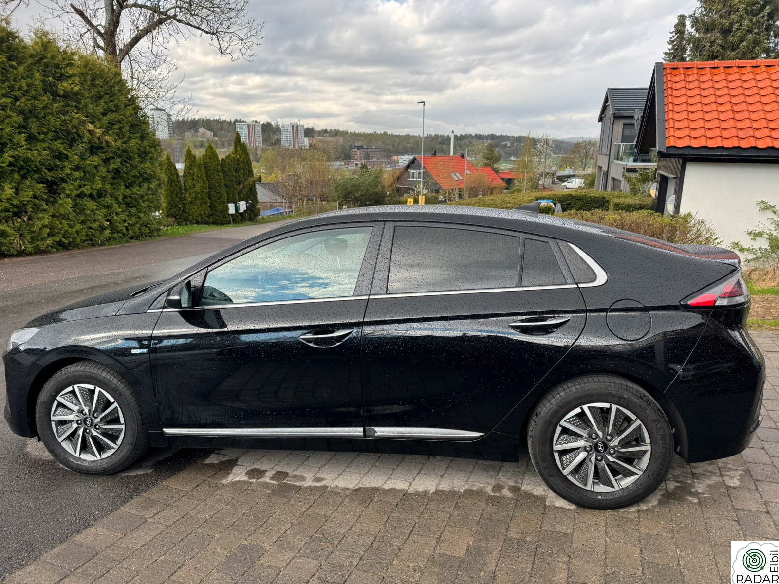 HYUNDAI IONIQ Premium
