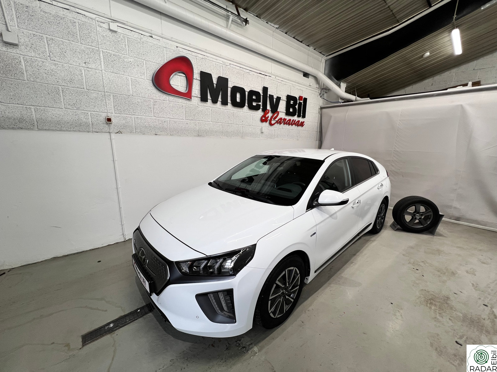 HYUNDAI IONIQ Premium