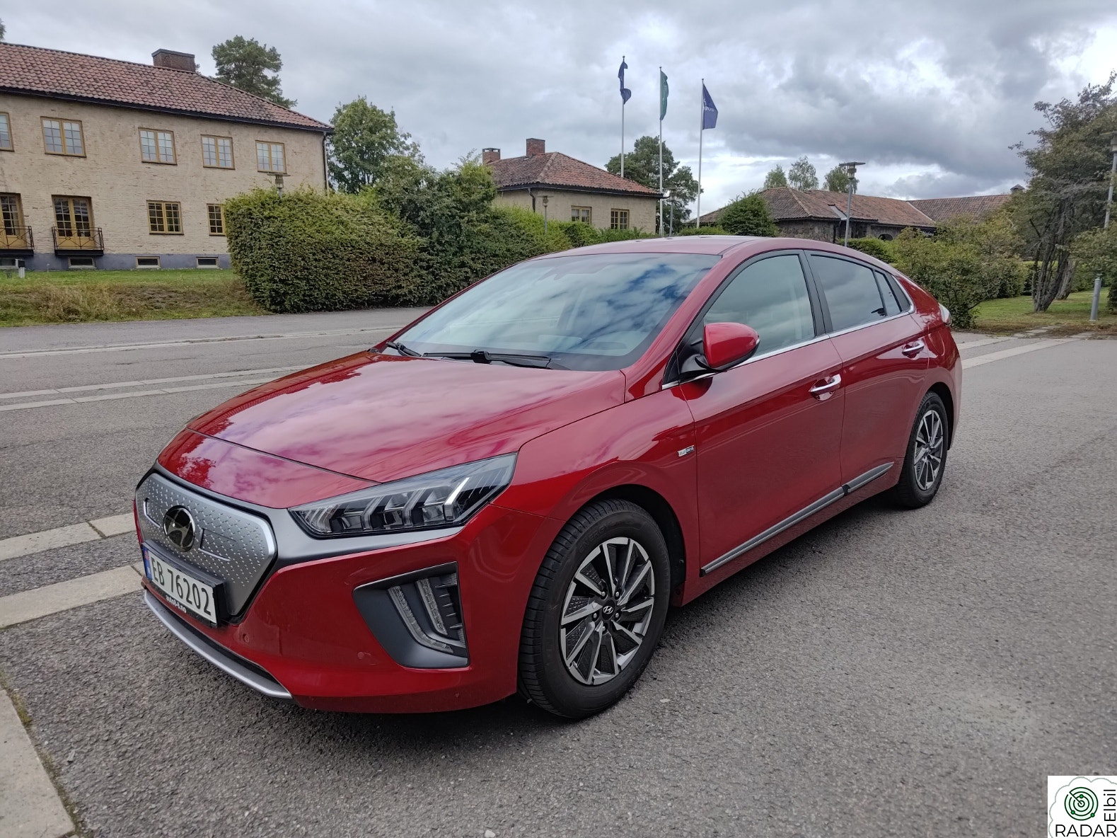 HYUNDAI IONIQ Premium