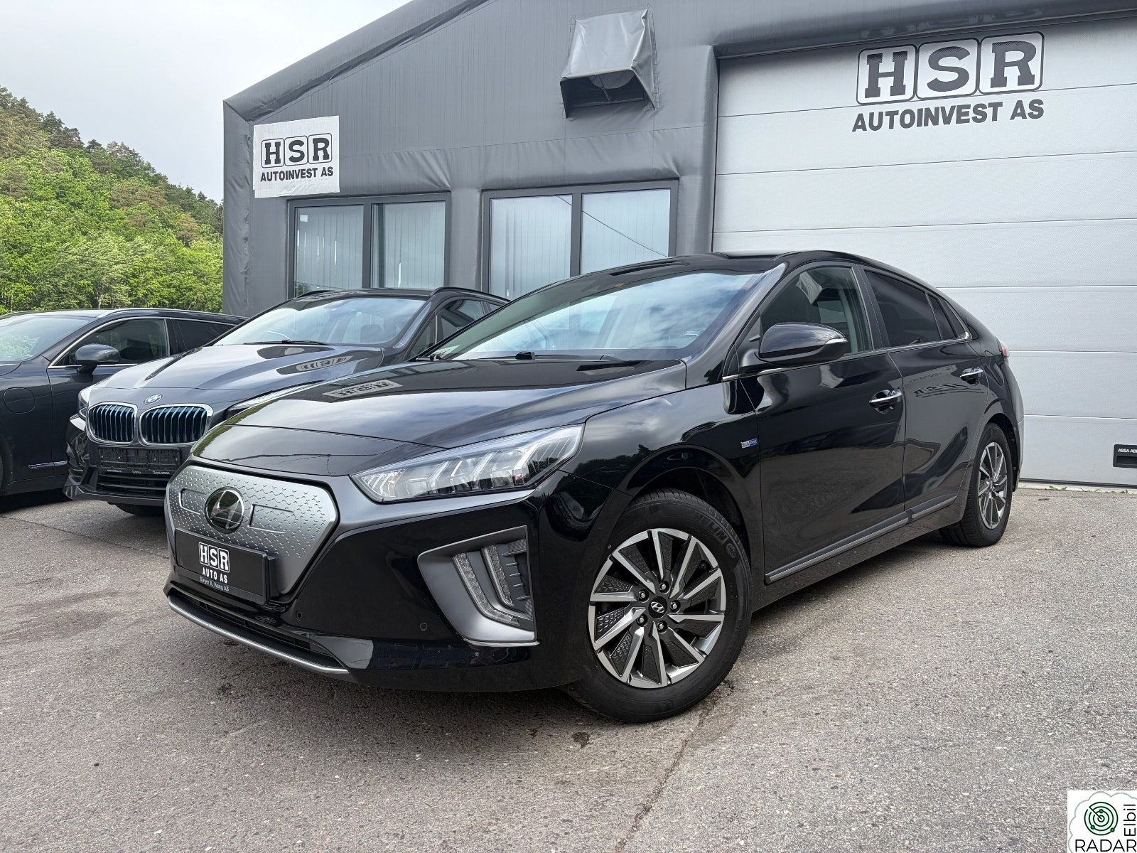 HYUNDAI IONIQ Premium 311km / Infinity / Skinn / ACC / Navi / Kamera