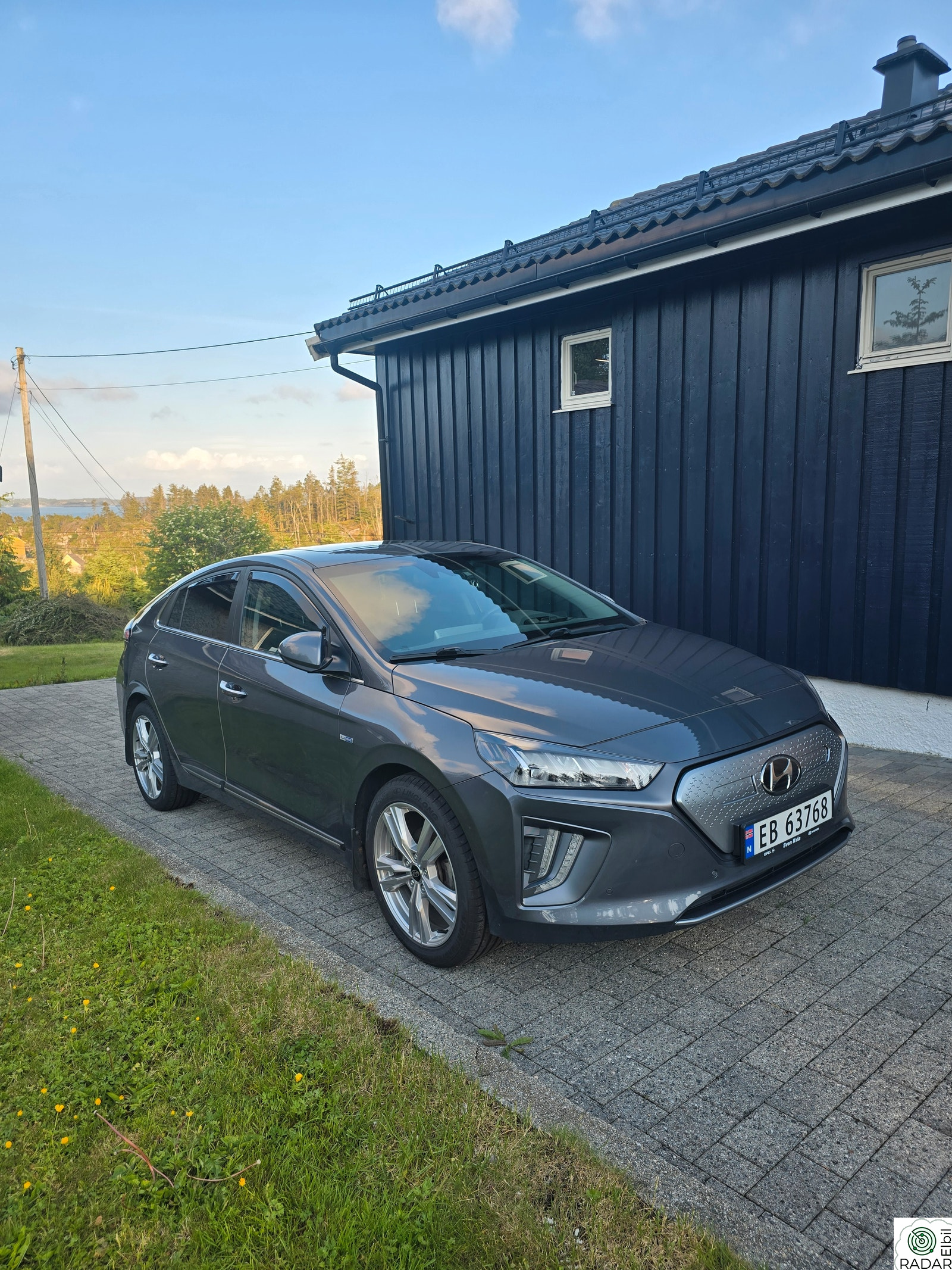 HYUNDAI IONIQ Premium