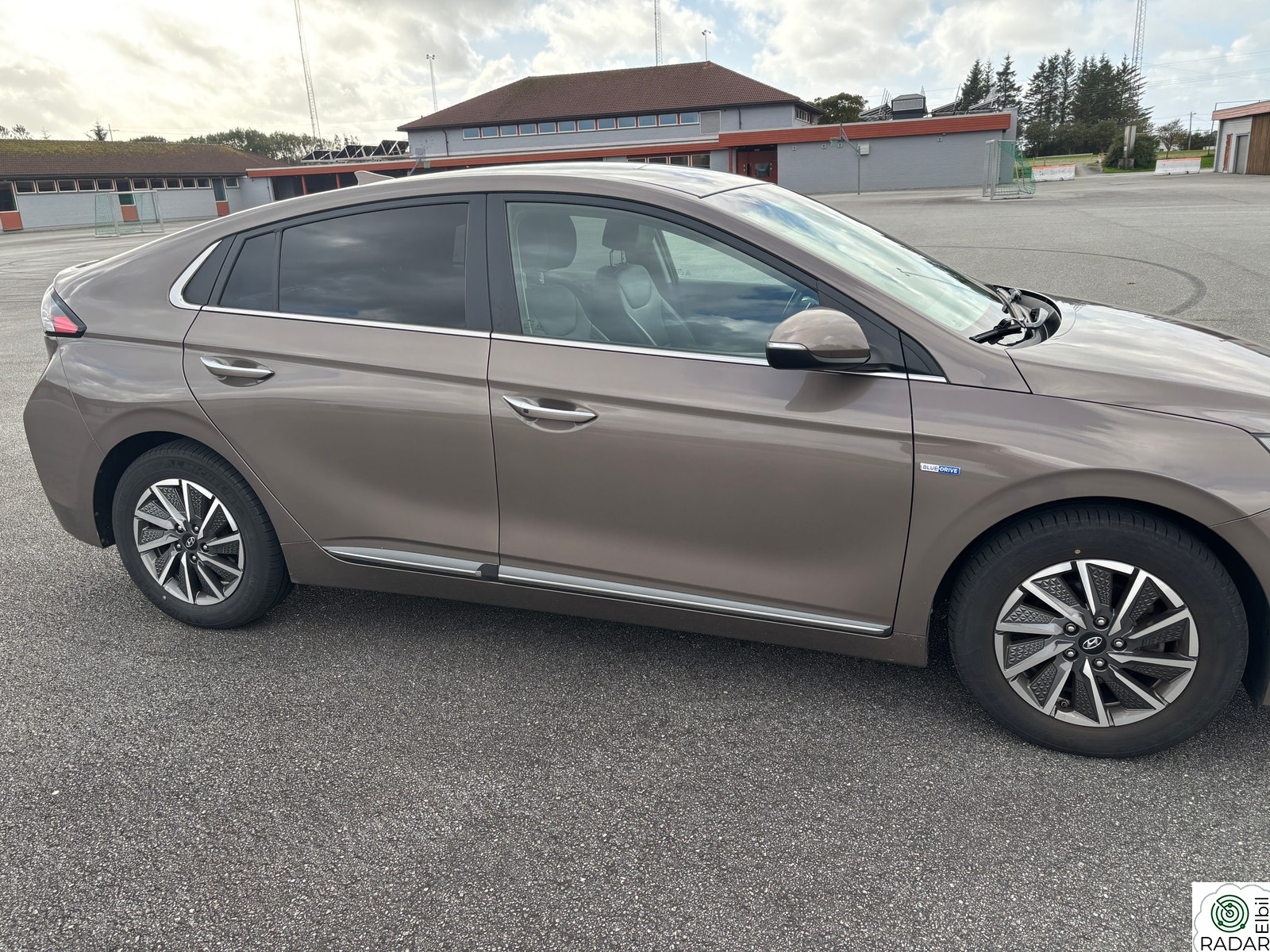 HYUNDAI IONIQ Premium